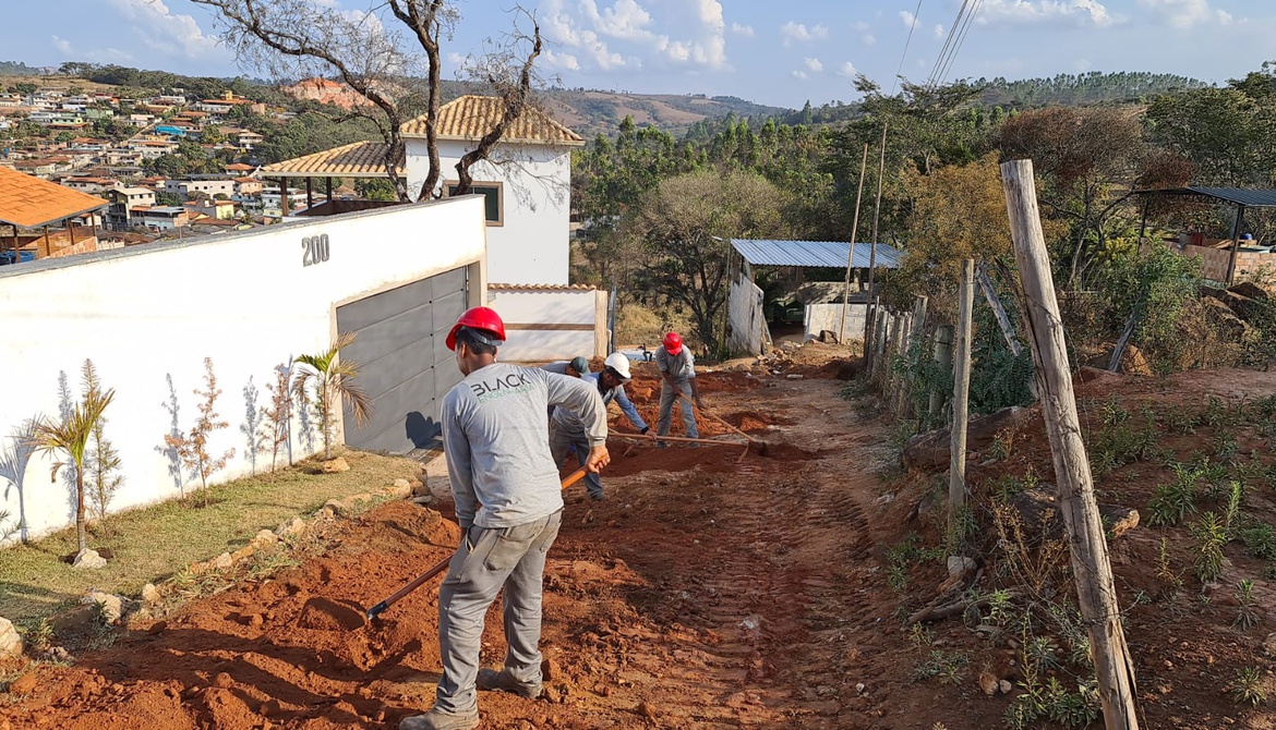 NOVA REDE DE ÁGUA É CONSTRUÍDA NO ALTO DO MUSEU, EM AMARANTINA