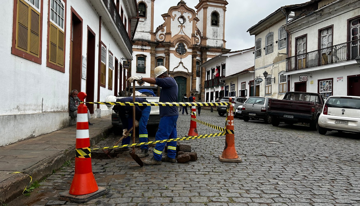 POPULAÇÃO PODE INFORMAR VAZAMENTO DE ÁGUA PELO WHATSAPP